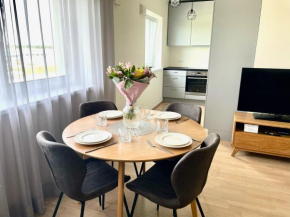 Lille Apartment with a sunny balcony in Pärnu